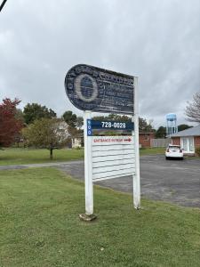 900 McArthur Street, Manchester, Tennessee 37355, USA