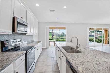 2133 Fairmont LN, NAPLES, 플로리다 34120, 미국