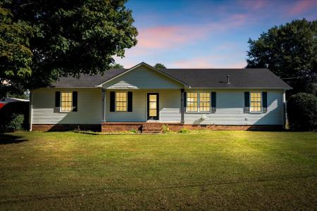 145 Hawkins Dr, Smithville, טנסי 37166, ארצות הברית של אמריקה