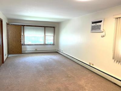 6614 W Devon Avenue, Chicago, 伊利诺斯州 60631, 美国