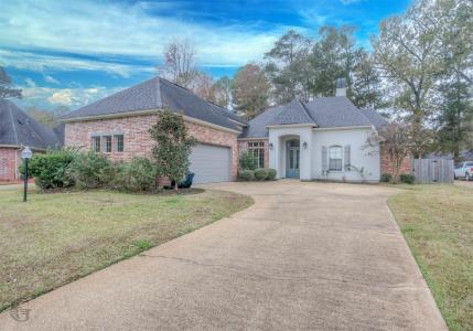 330 Ascension Circle, Shreveport, Louisiana 71106, USA