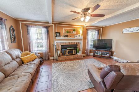 180 SE CR 4426, Scroggins, 得克萨斯州 75480, 美国