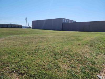 2 SW E Ave, Lawton, Oklahoma 00000, Estados Unidos