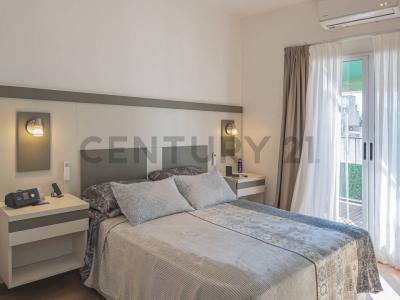 Alsina 1100, Monserrat, Capital Federal 00001, Argentinien