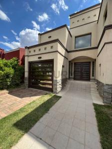 BARRIO LOS SOLARES , Rodeo Del Medio, Mendoza 5500, Argentina