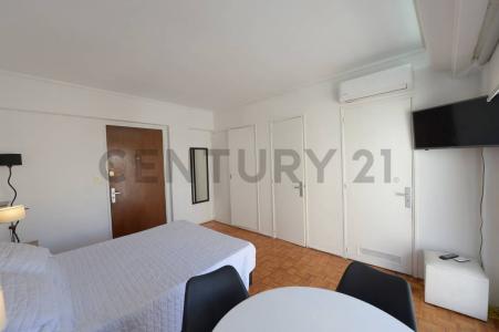 Viamonte 900 , Retiro, Capital Federal 1053, Argentine