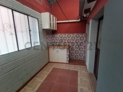 Calle Hugo Lopez Dolz 1030, La Loma, Tarija 00001, 玻利维亚