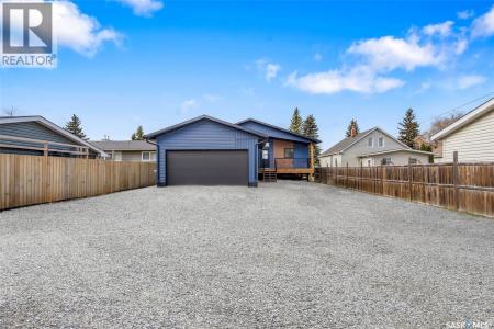 624 11TH STREET, Humboldt, Saskatchewan S0K 2A0, Canada