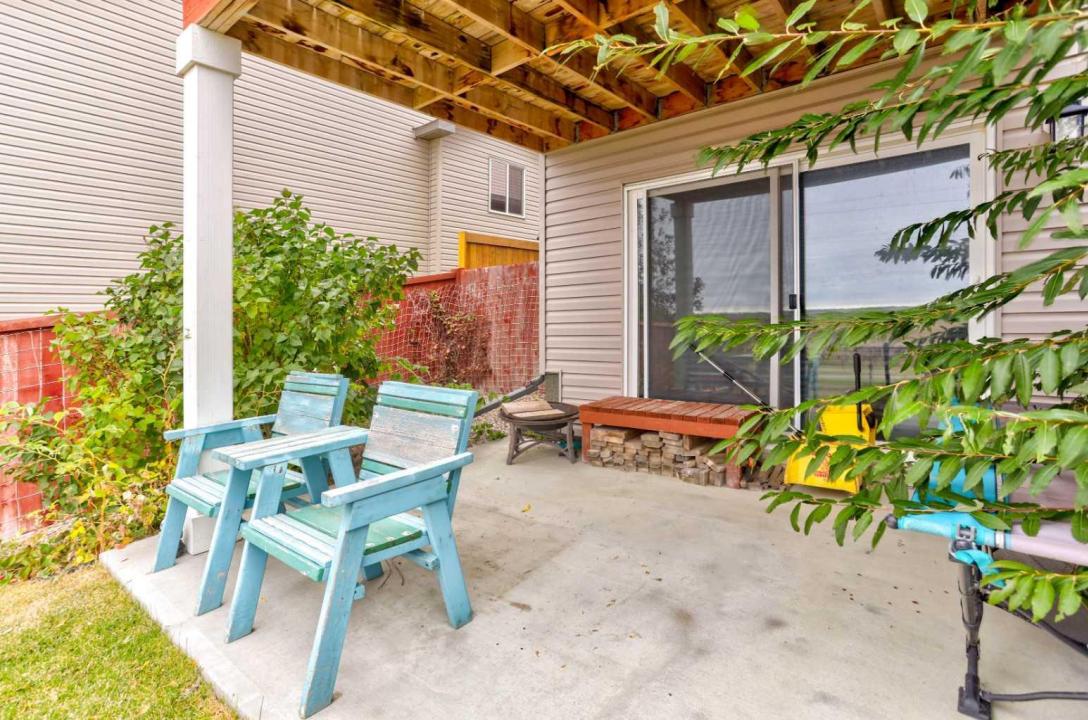 60 ALMA ISOBELL HODDER CRESCENT N, Lethbridge, Alberta T1H 7E4, Canada