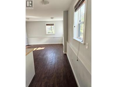 823 EDINBURGH STREET, New Westminster, British Columbia V3M 2V2, Canada