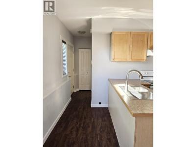 823 EDINBURGH STREET, New Westminster, British Columbia V3M 2V2, Canada