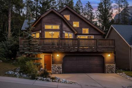 147 BENCHLANDS TERRACE S, Canmore, Alberta T1W 1G2, Canada