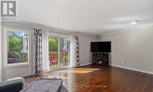 299 MILESTONE CRESCENT, Aurora (aurora Village), Ontario L4G 3M2, Canada