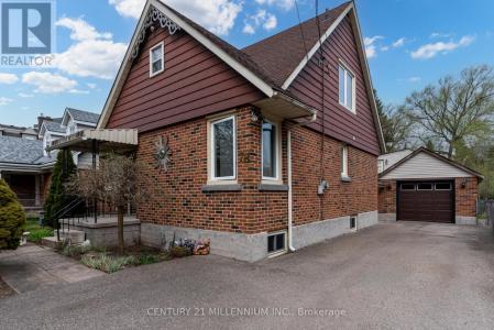 78 YORK ROAD, Guelph (st. Patrick's Ward), Ontario N1E 3E6, Canada