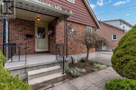 78 YORK ROAD, Guelph (st. Patrick's Ward), Ontario N1E 3E6, Canada