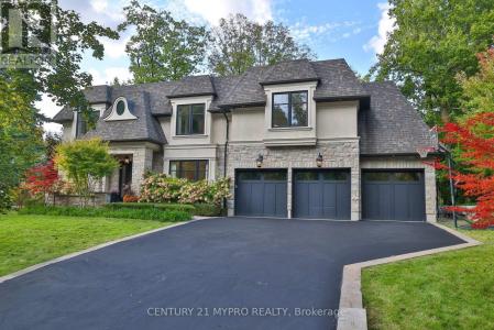 1389 WEAVER AVENUE, Oakville (mo Morrison), Ontario L6J 2L6, Canada