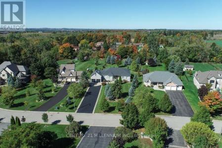 8 CASTLEWOOD COURT, Caledon, Ontario L7K 0C1, CANADÁ