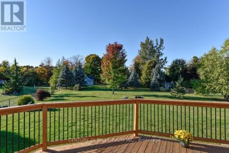 8 CASTLEWOOD COURT, Caledon, Ontario L7K 0C1, CANADÁ