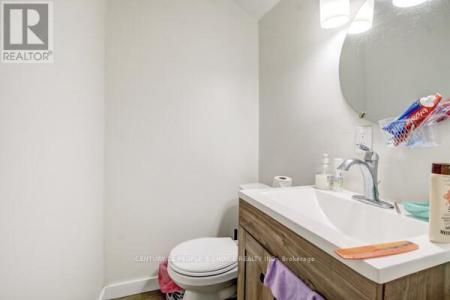 10 GIVINS STREET, Woodstock (woodstock - North), Ontario N4S 5Y7, Canadá