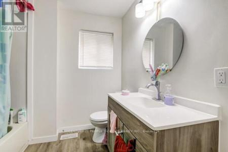 10 GIVINS STREET, Woodstock (woodstock - North), Ontario N4S 5Y7, Canadá