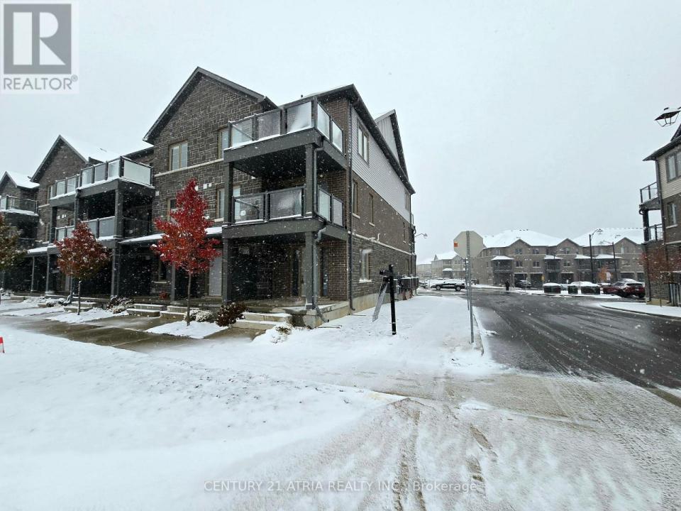 203 WEST OAK TRAIL SOUTH, Kitchener, אונטריו N2R 0R9, קנדה 