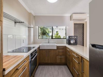 Unit 1 'Windemere Heights' 55 Minchinton Street, Caloundra, QLD 4551, Austrália