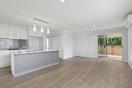 1 Whitley Court, Glenvale, QLD 4350, Australia