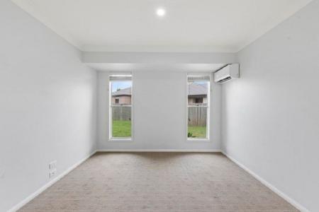 1 Whitley Court, Glenvale, QLD 4350, Australia