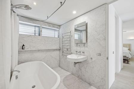 11/33 East Crescent Street, McMahons Point, NSW 2060, Australia