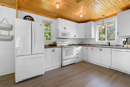 156 Ch. Johnson, Thorne, Québec J0X 2A0, Canada