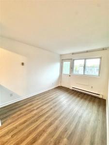 6665 29e Avenue, Montréal (Rosemont/La Petite-Patrie), Quebec H1T 3H3, Canadá
