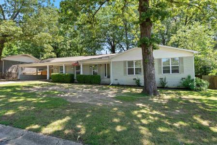 801 Pinewood, Benton, 阿肯色州 72015, 美国