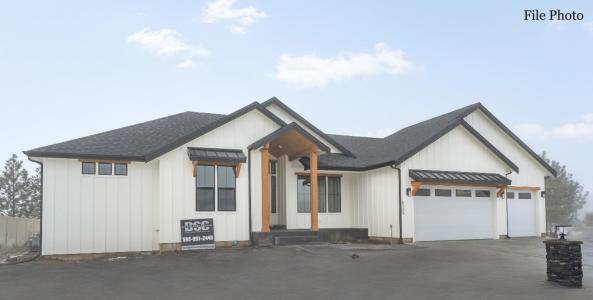 148 Legacy Way, Nine Mile Falls, Washington 99026, USA