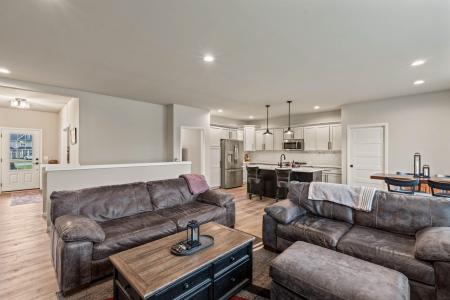 N55W20134 Magnolia Ln, Menomonee Falls, ولاية ويسكونسن 53051, الولايات المتحدة