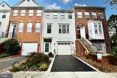 6622 Patent Parish Lane, Alexandria, Virginia 22315, USA
