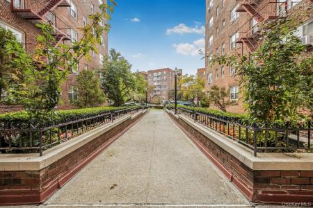 480 Riverdale Avenue #7L, Yonkers, New York 10705