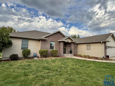 501 Huntington Ct, Sergeant Bluff, Iowa 51054