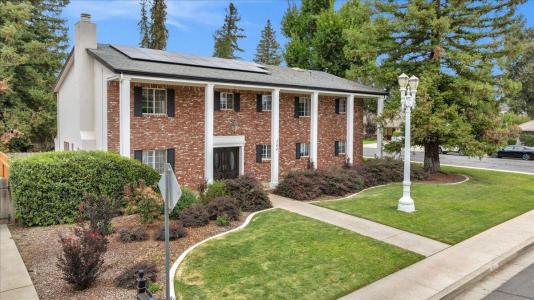 244 E Dorothea Court, Visalia, Kalifornien 93277, USA