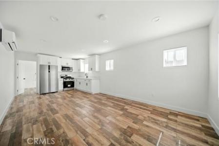 523 W 78th Street, Los Angeles, California 90044