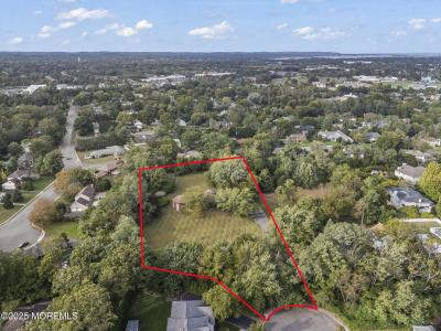 10 Weston Way, West Long Branch, New Jersey 07764