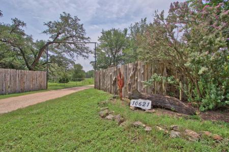 10621 FM 150 W, Driftwood, Texas 78619, HOA KỲ