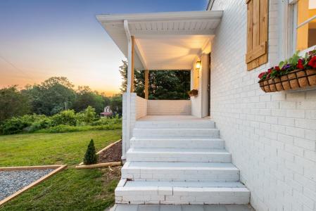 3806 Richmond Hwy, Spout Spring, Virginia 24593