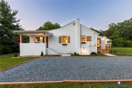 3806 Richmond Highway, Spout Spring, Virginia 24593