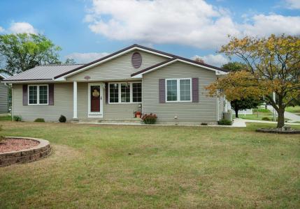 6611 Lafayette Road, Raymond, Iowa 50667, USA