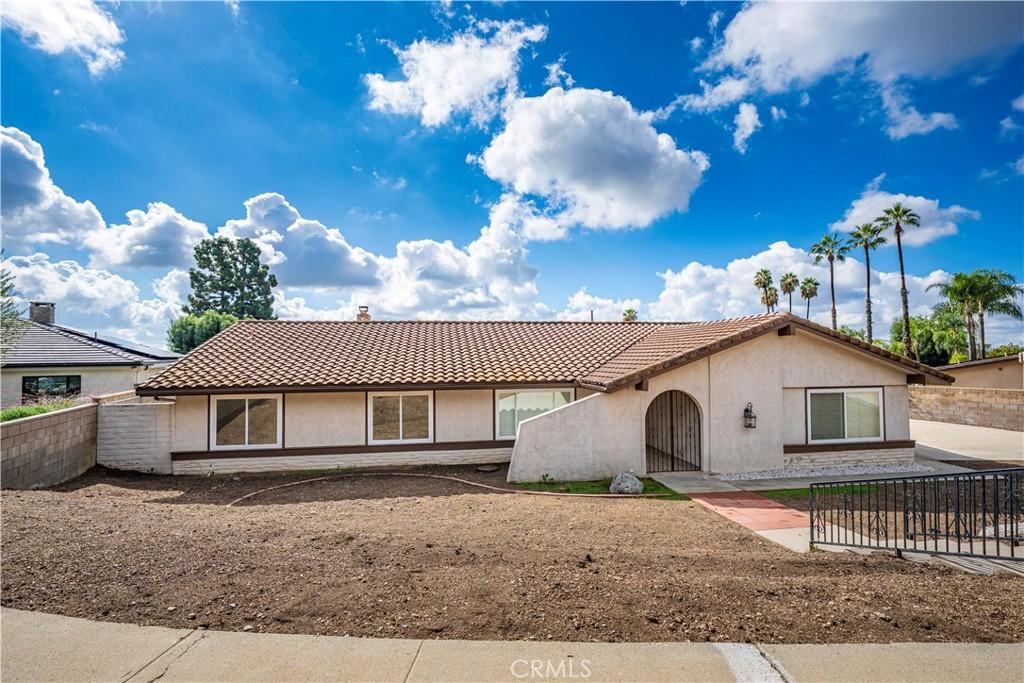 8631 Surrey Lane, Alta Loma, קליפורניה 91701, ארצות הברית של אמריקה 