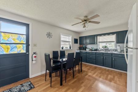 213 Langs Avenue, Villas, New Jersey 08260, USA