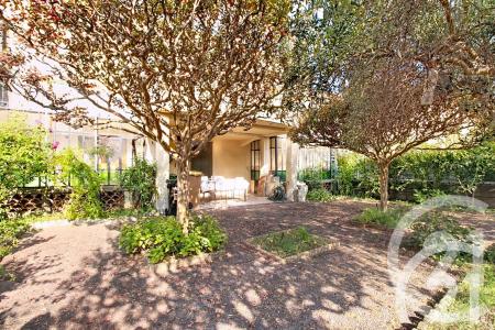 Cavaillon, Provence-Alpes-Côte D'Azur 84300, France