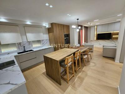 Ali Demi, Tirana, Albania