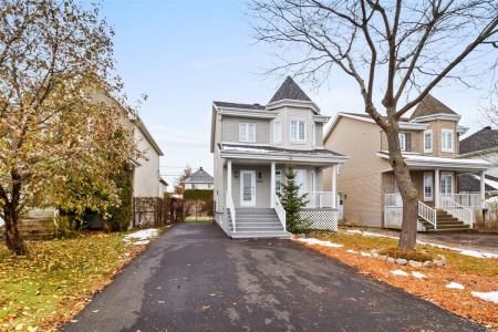 2571  Rue des Floralies, Vaudreuil-Dorion, Quebec J7V 9T6, Canada
