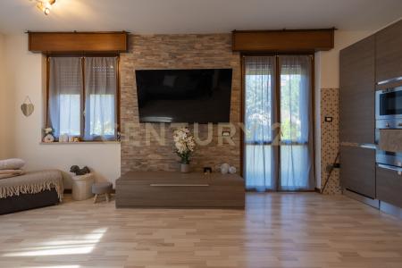 Via Vincenzo Gioberti, Rho, Lombardia 20017, Italy